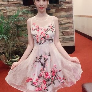 Fashion Sweetie's dress for party